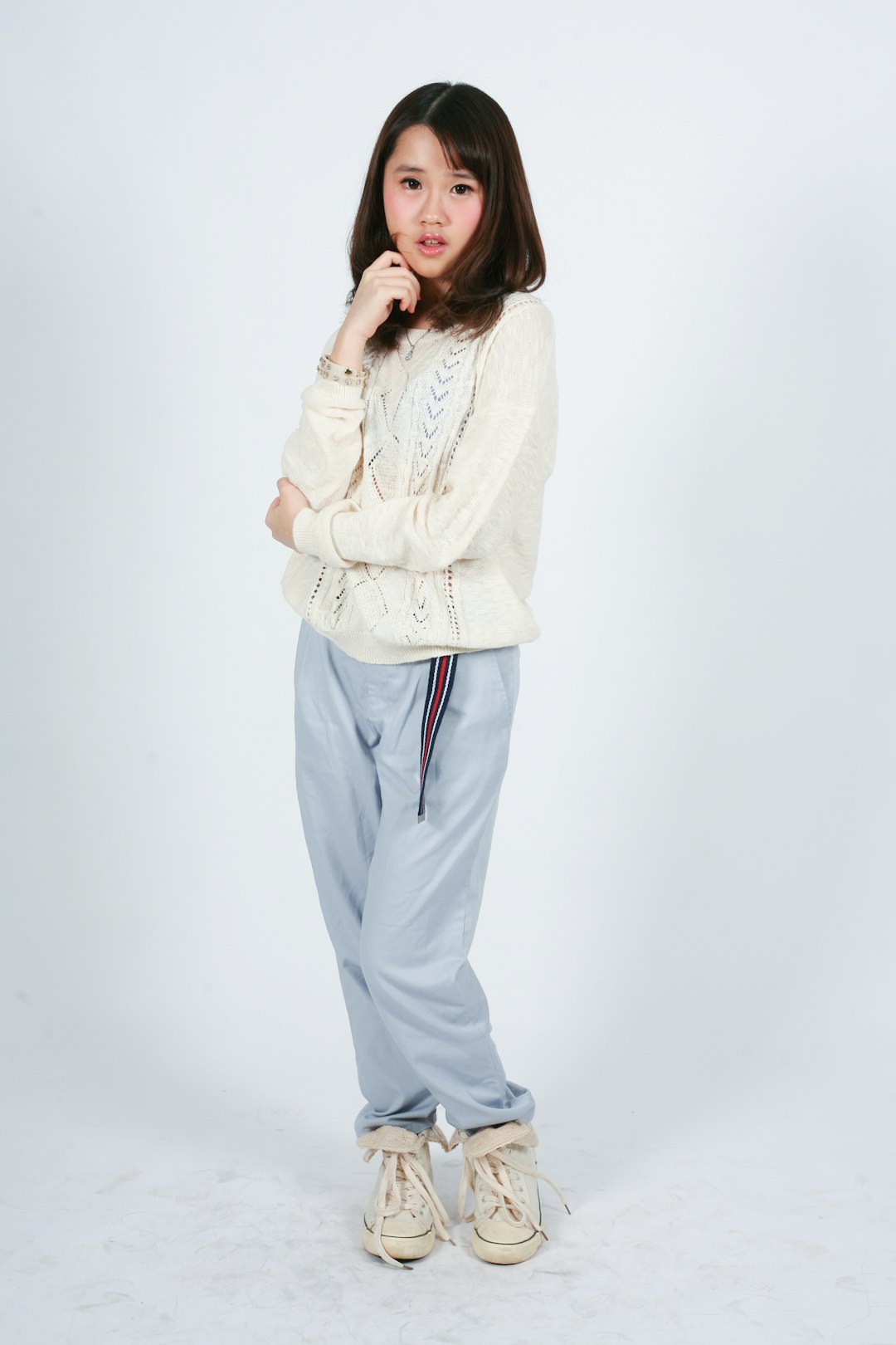 オンラインでのいちゃつきは浮気か専門家が意見を述べる